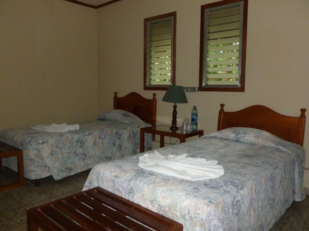 Hotel Jaguar Inn Tikal Habitación foto